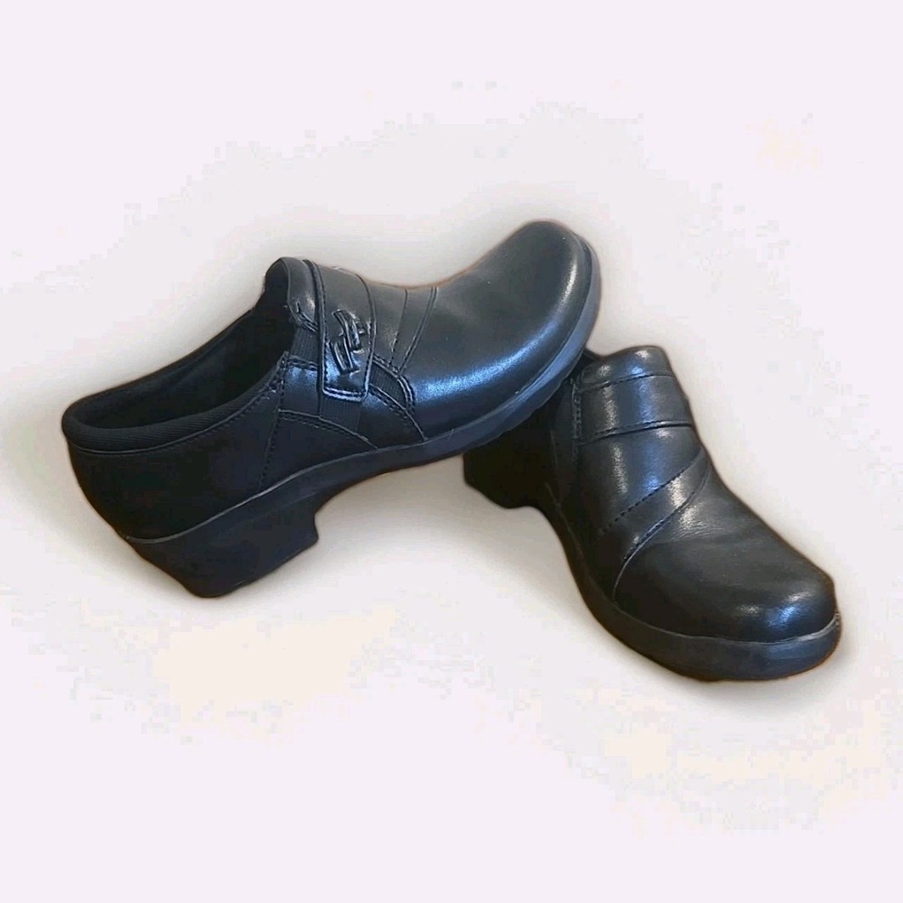 Clarks Womens Angie Pearl Leather Loafer Slip On Shoe Size 8M Black
